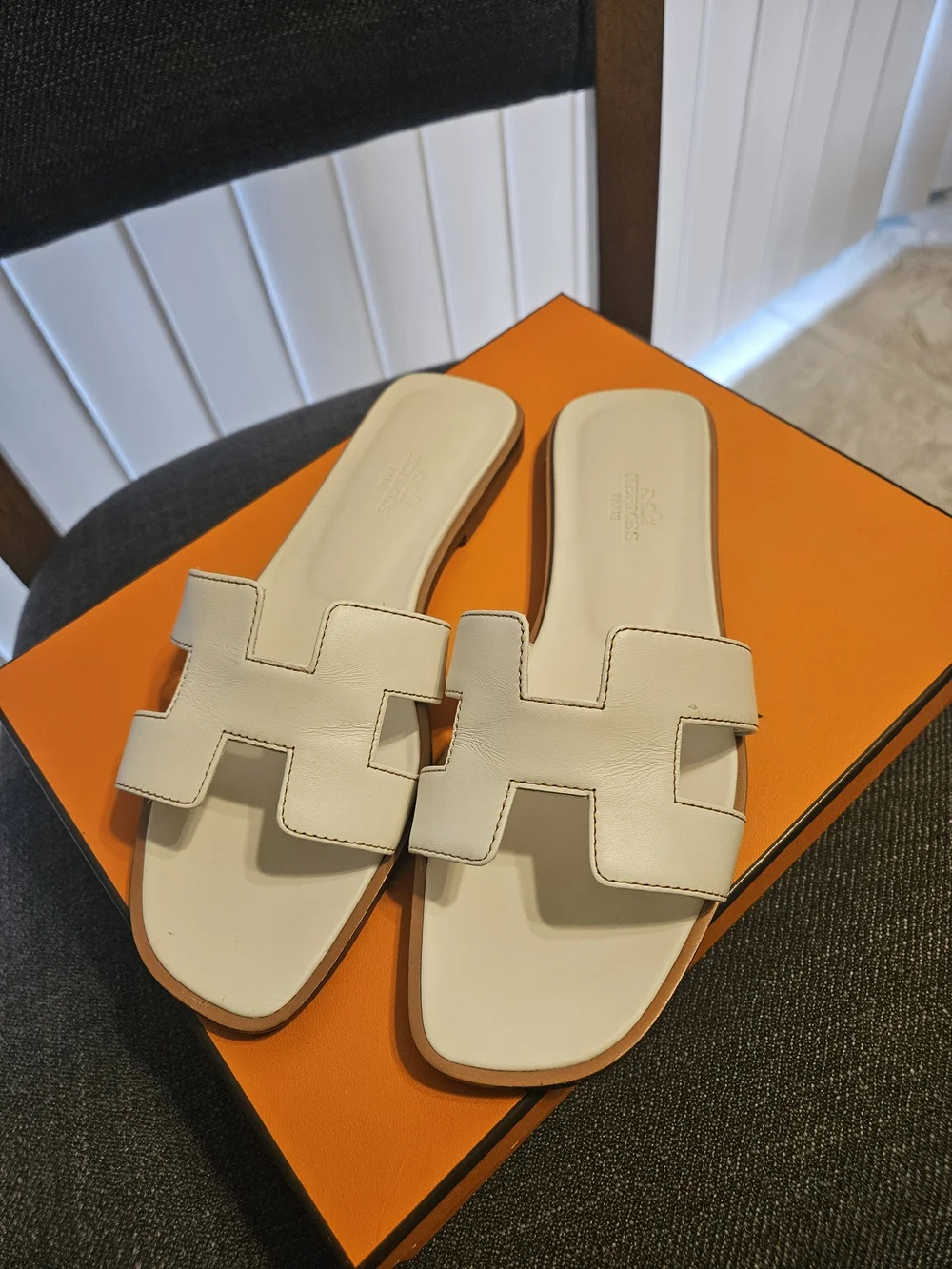 Hermes Oran Sandal - Picture 3 of 8